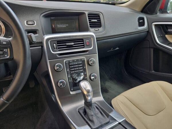 2013 Volvo S60 96,251 miles - Image 11