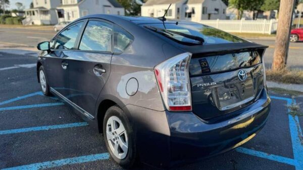 2010 Toyota Prius Two - Image 2