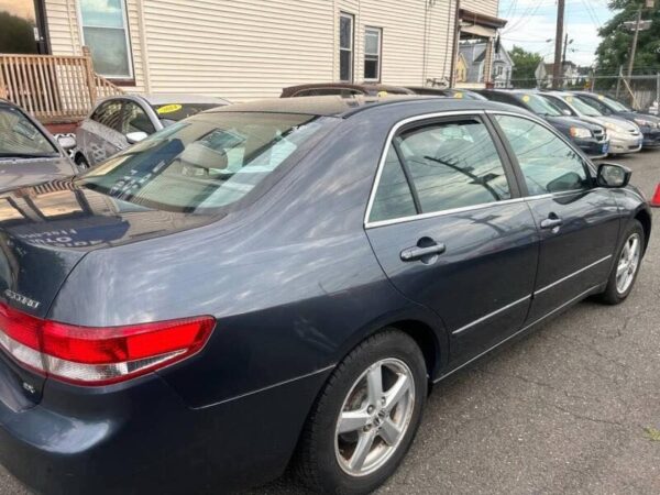2004 Honda Accord - Image 3
