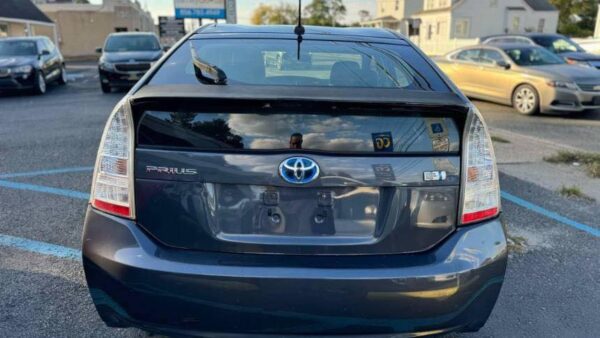 2010 Toyota Prius Two - Image 4