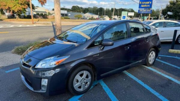 2010 Toyota Prius Two