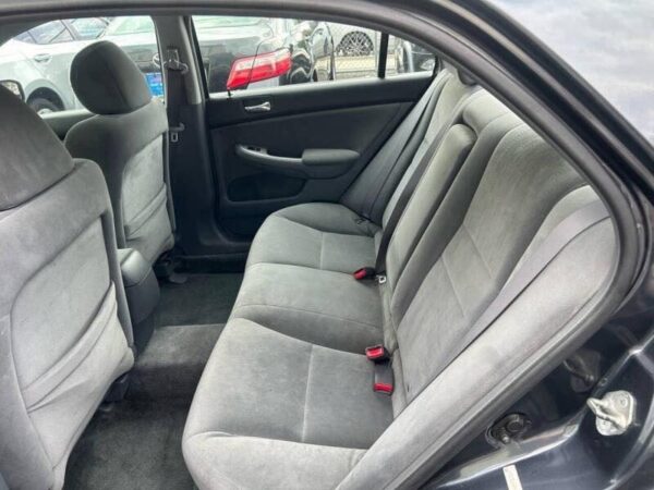 2004 Honda Accord - Image 15