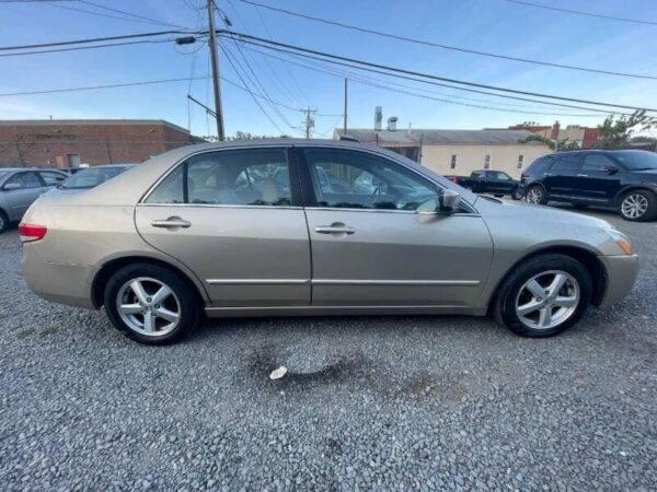 2004 Honda Accord - Image 14